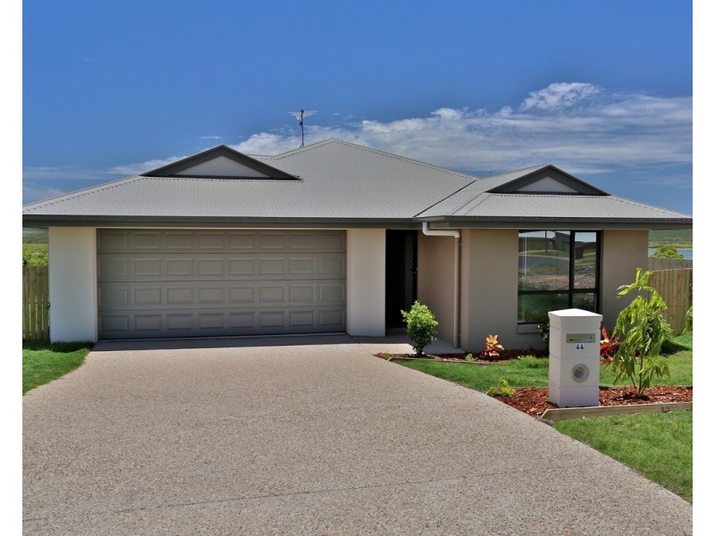 44 Falcon Crest, Zilzie QLD 4710