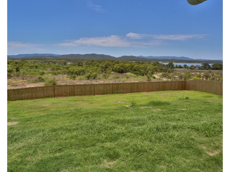 44 Falcon Crest, Zilzie QLD 4710
