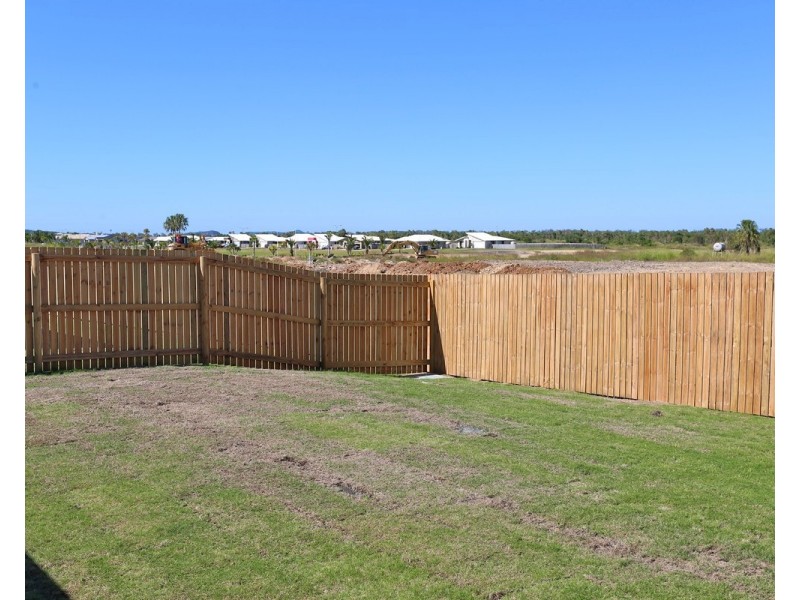 35 Timbers Beach Road, Zilzie QLD 4710