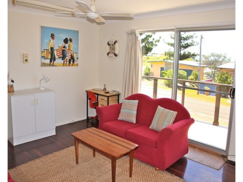 10 Arthur Street, Zilzie QLD 4710