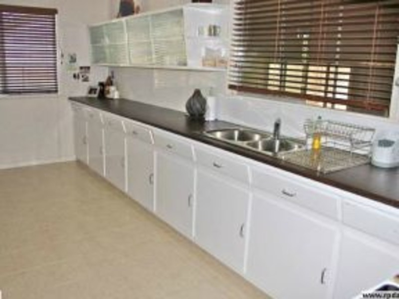 32 George Street, Emu Park QLD 4710