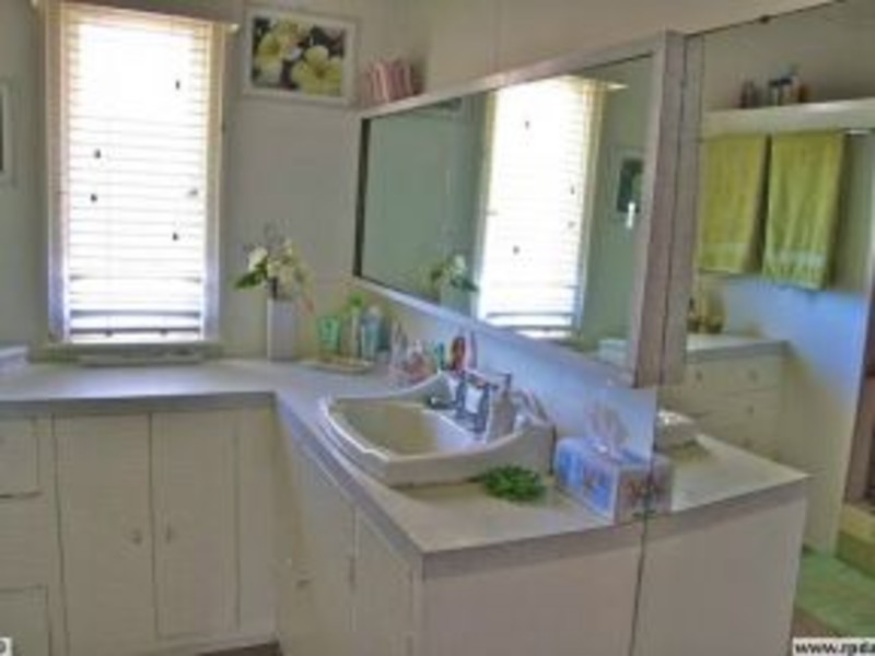 32 George Street, Emu Park QLD 4710