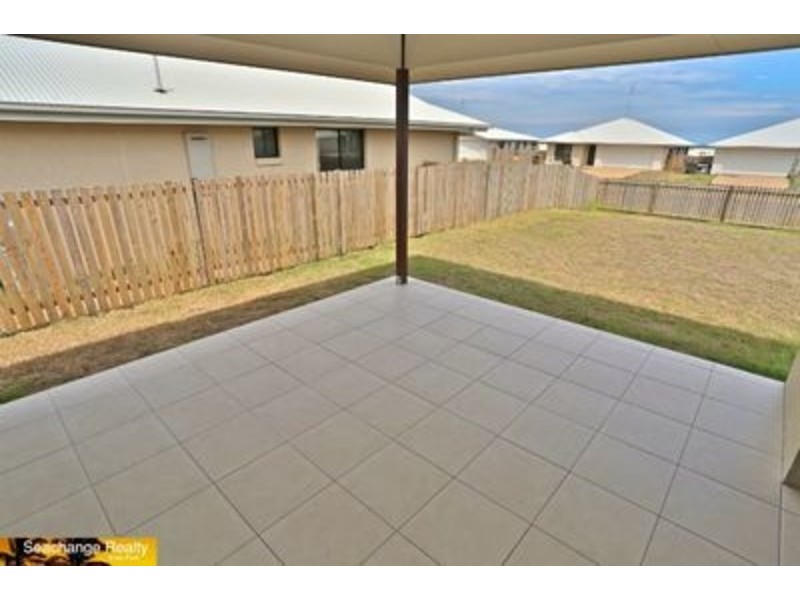 10 Falcon Crest, Zilzie QLD 4710