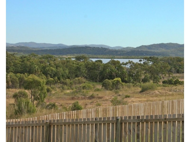 62 Falcon Crest, Zilzie QLD 4710