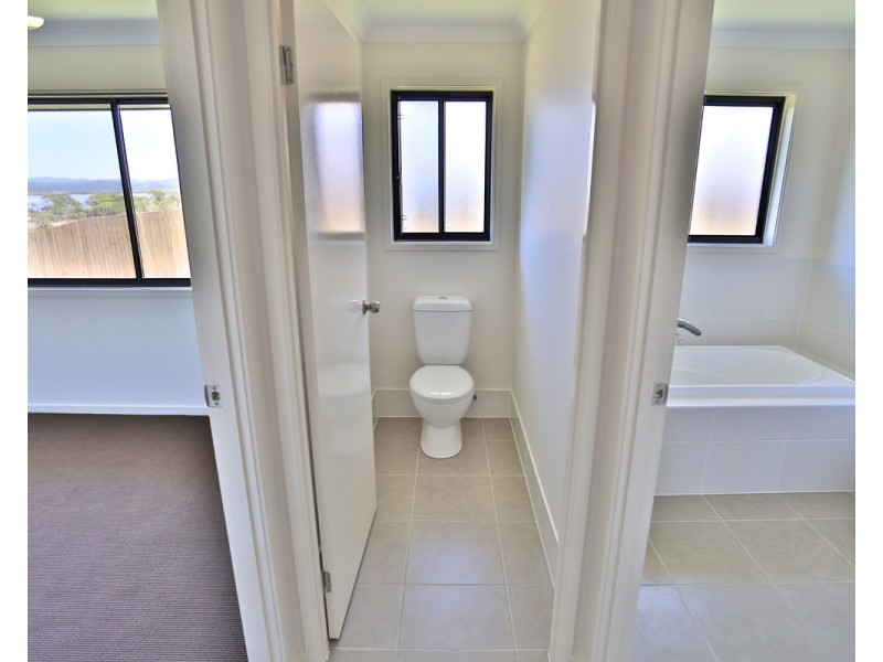 44 Falcon Crest, Zilzie QLD 4710