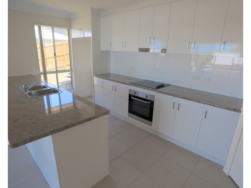 7 Hideaway Road, Zilzie QLD 4710