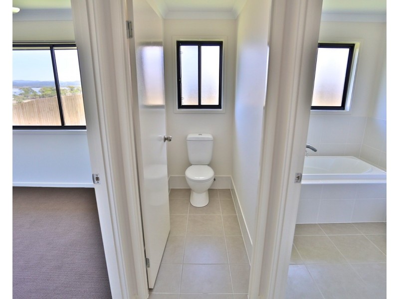 44 Falcon Crest, Zilzie QLD 4710