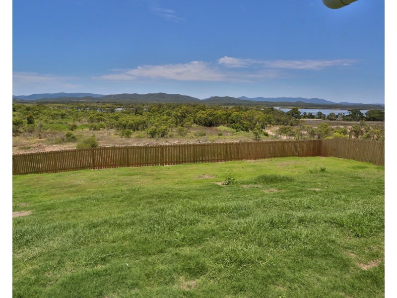 44 Falcon Crest, Zilzie QLD 4710