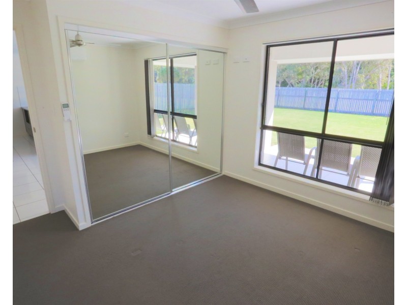 22 Beachside Circuit, Mulambin QLD 4703