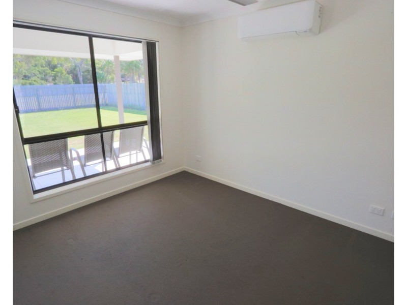 22 Beachside Circuit, Mulambin QLD 4703