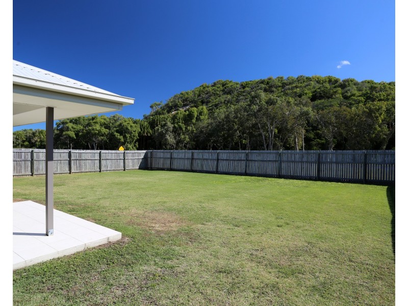 22 Beachside Circuit, Mulambin QLD 4703