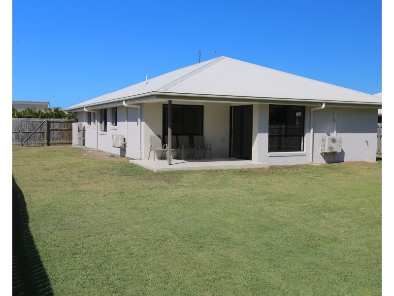 22 Beachside Circuit, Mulambin QLD 4703
