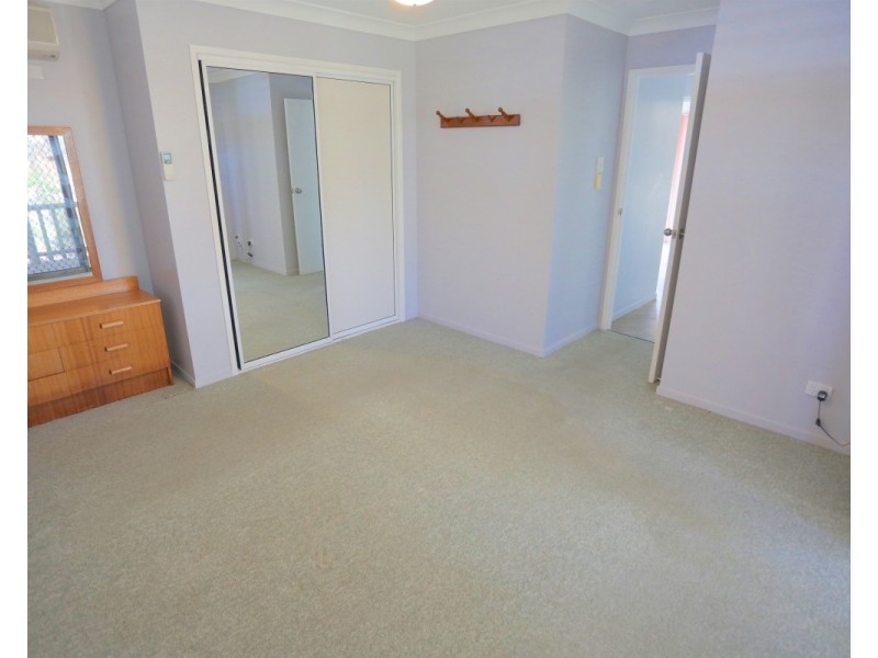 4/13 Wilbraham Street, Zilzie QLD 4710