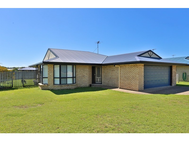 1 Triton Close, Emu Park QLD 4710