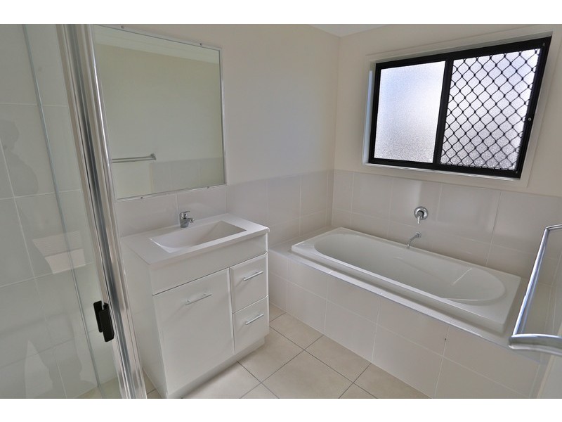 9 Eagle Heights, Zilzie QLD 4710