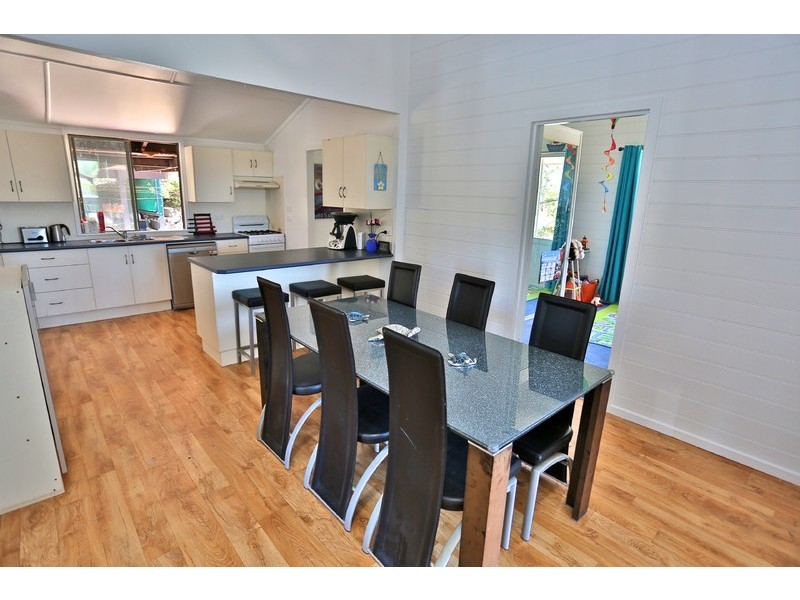 13 Thomas Street, Emu Park QLD 4710