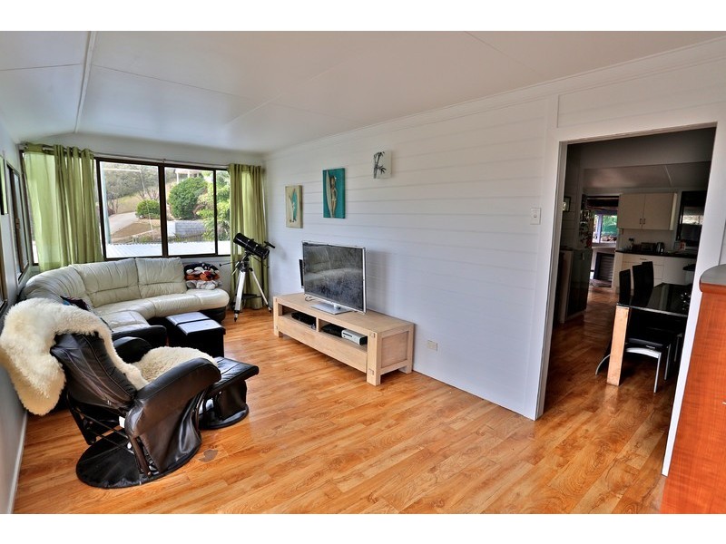 13 Thomas Street, Emu Park QLD 4710