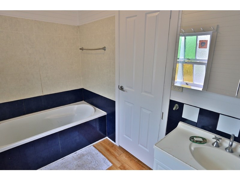 13 Thomas Street, Emu Park QLD 4710