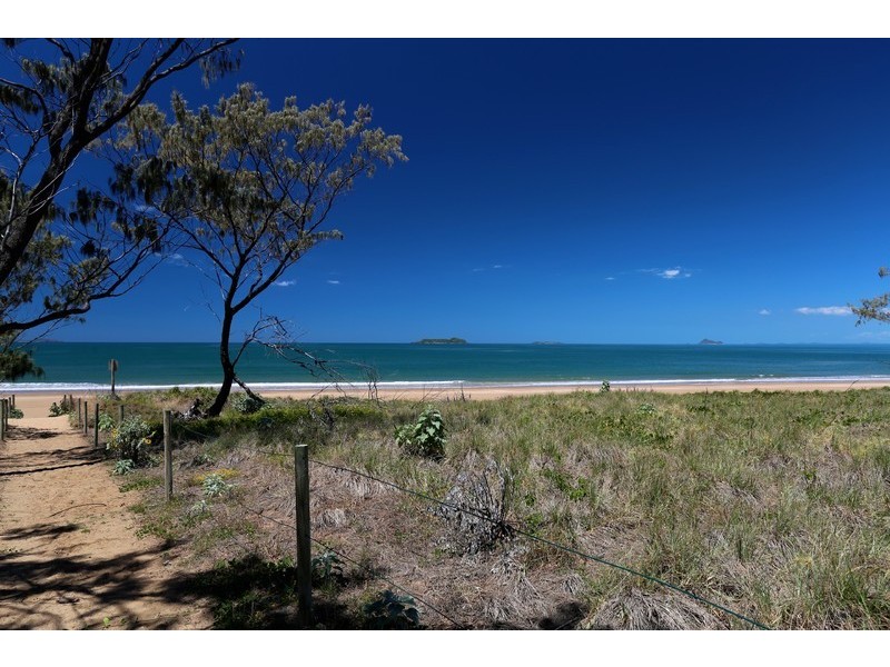 13 Thomas Street, Emu Park QLD 4710