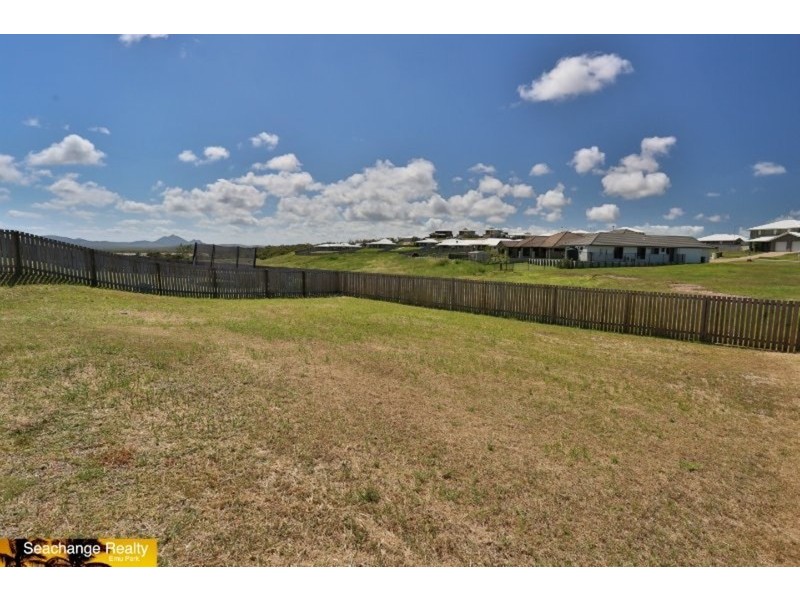 12 Falcon Crest, Emu Park QLD 4710