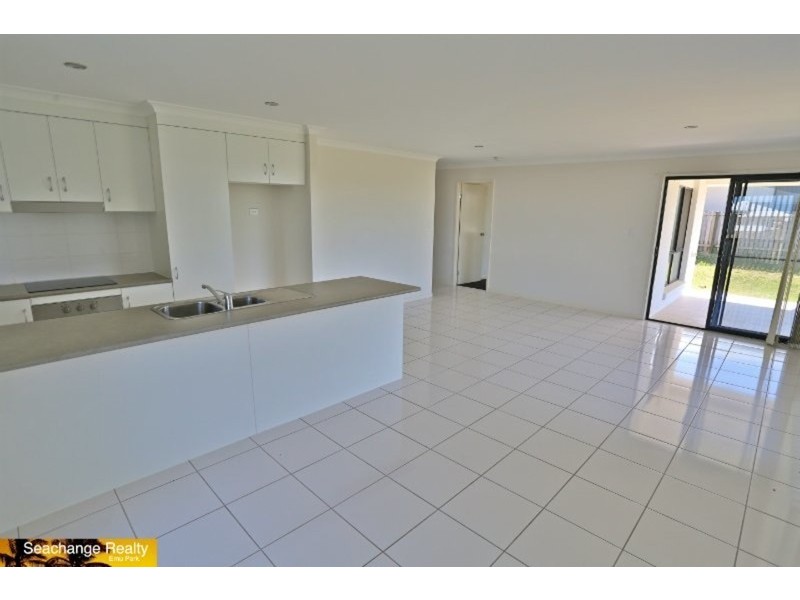 12 Falcon Crest, Emu Park QLD 4710