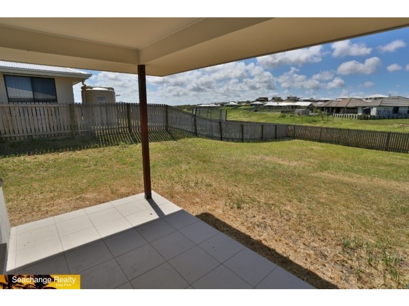 12 Falcon Crest, Emu Park QLD 4710