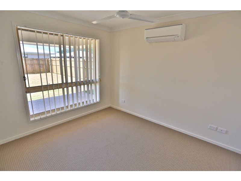 17 Beachside Circuit, Mulambin QLD 4703