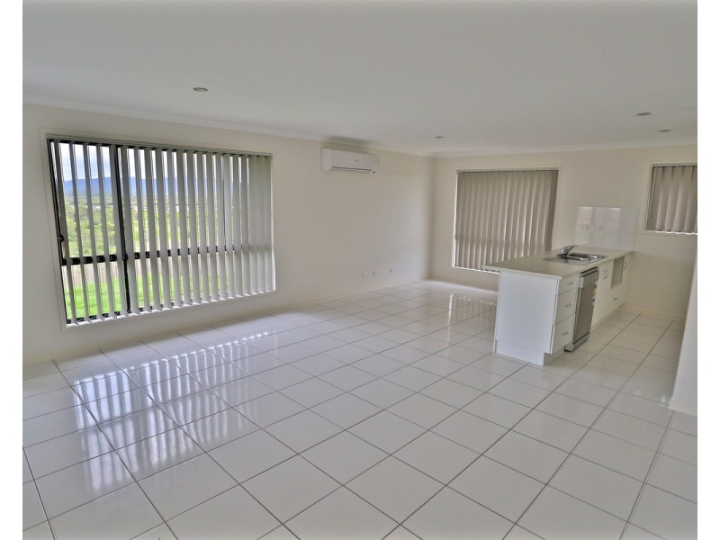 50 Falcon Crest, Zilzie QLD 4710