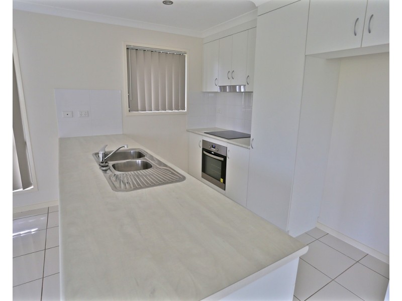 50 Falcon Crest, Zilzie QLD 4710