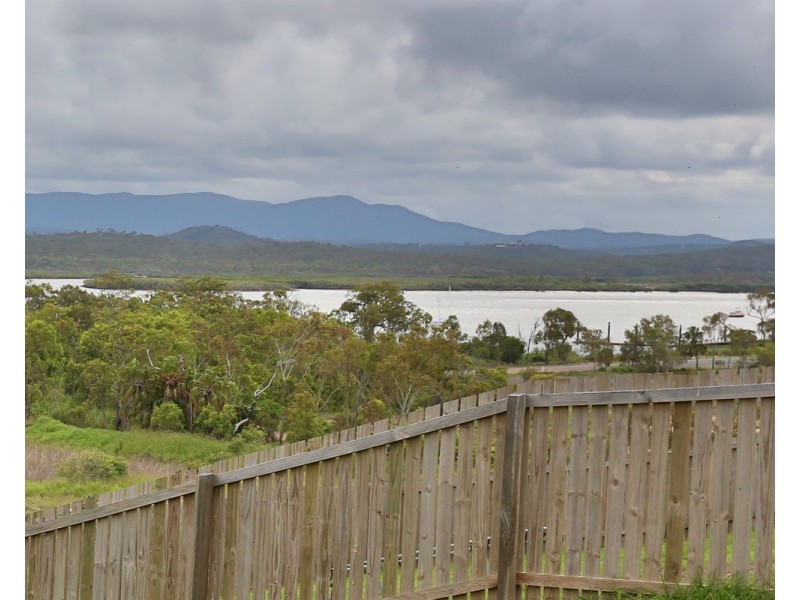 50 Falcon Crest, Zilzie QLD 4710