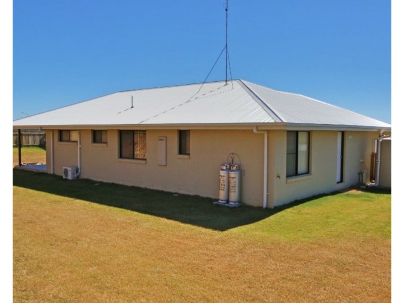 19 Falcon Crest, Zilzie QLD 4710