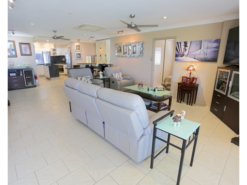 18 Esplanade, Zilzie QLD 4710