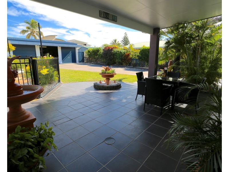 18 Esplanade, Zilzie QLD 4710