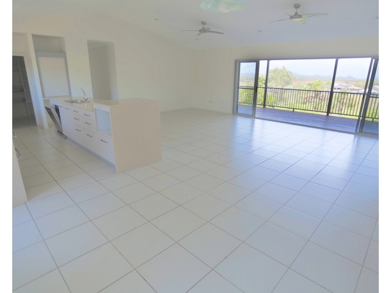 11 Gap Street, Emu Park QLD 4710
