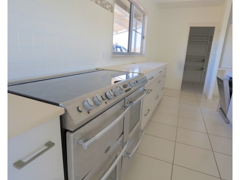 11 Gap Street, Emu Park QLD 4710