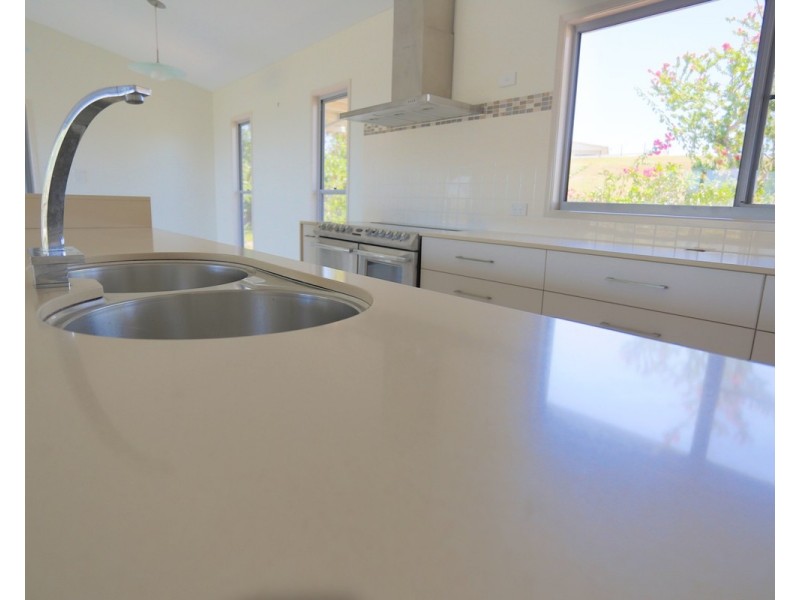 11 Gap Street, Emu Park QLD 4710