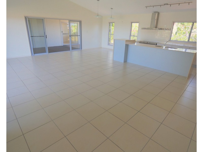 11 Gap Street, Emu Park QLD 4710