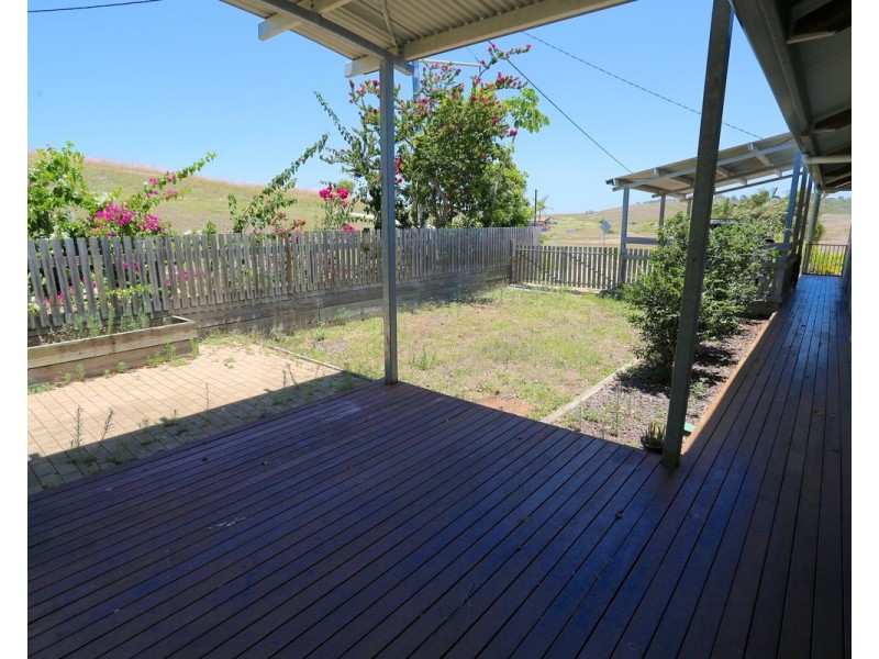 11 Gap Street, Emu Park QLD 4710