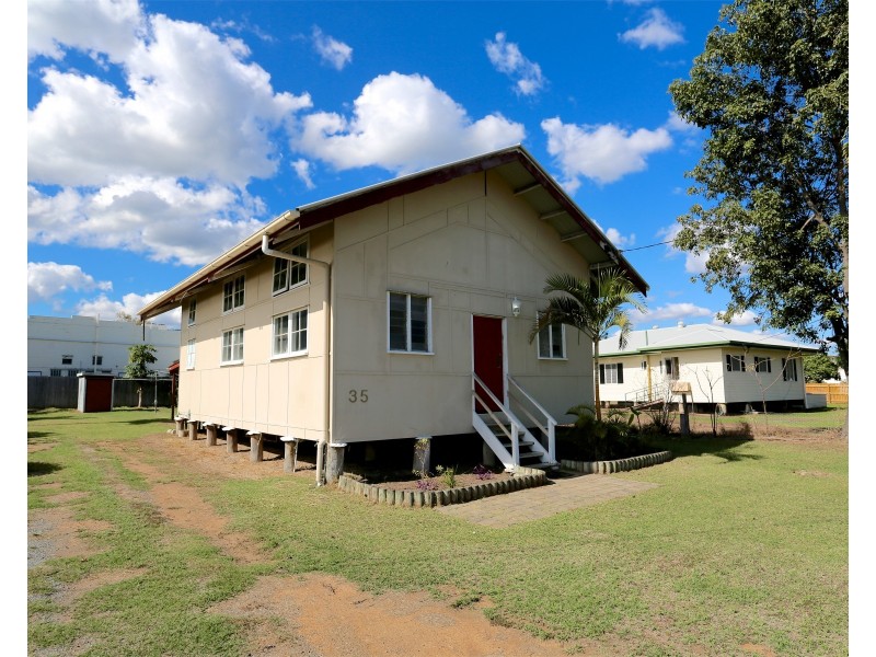 35 Denning Street, Park Avenue QLD 4701
