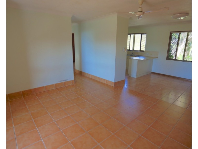 2/44 Ferguson Street, Emu Park QLD 4710