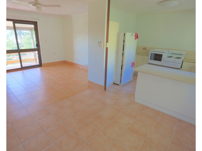 2/44 Ferguson Street, Emu Park QLD 4710