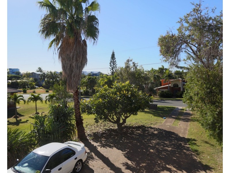 2/44 Ferguson Street, Emu Park QLD 4710