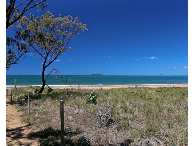 2/44 Ferguson Street, Emu Park QLD 4710