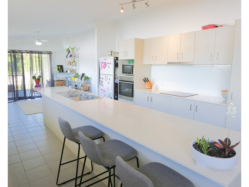 6 Eagle Place, Zilzie QLD 4710