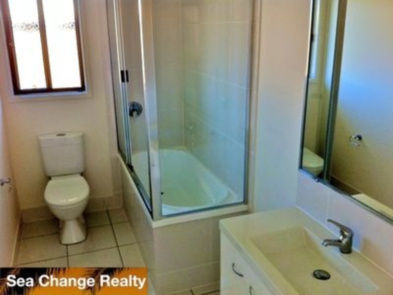 7 Eagle Heights, Emu Park QLD 4710