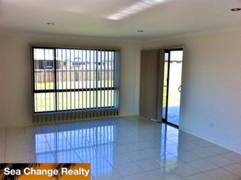 7 Eagle Heights, Emu Park QLD 4710