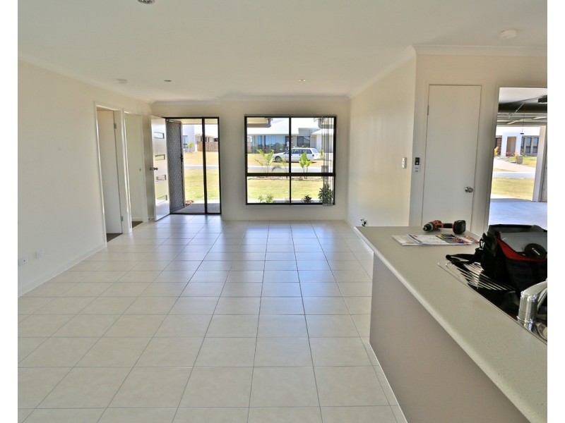 27 Timbers Beach Road, Zilzie QLD 4710