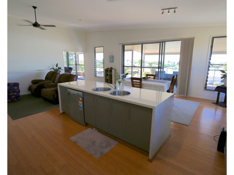 10 Hillside Court, Zilzie QLD 4710