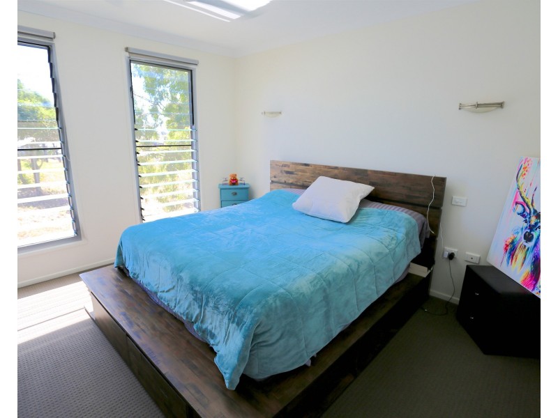 10 Hillside Court, Zilzie QLD 4710