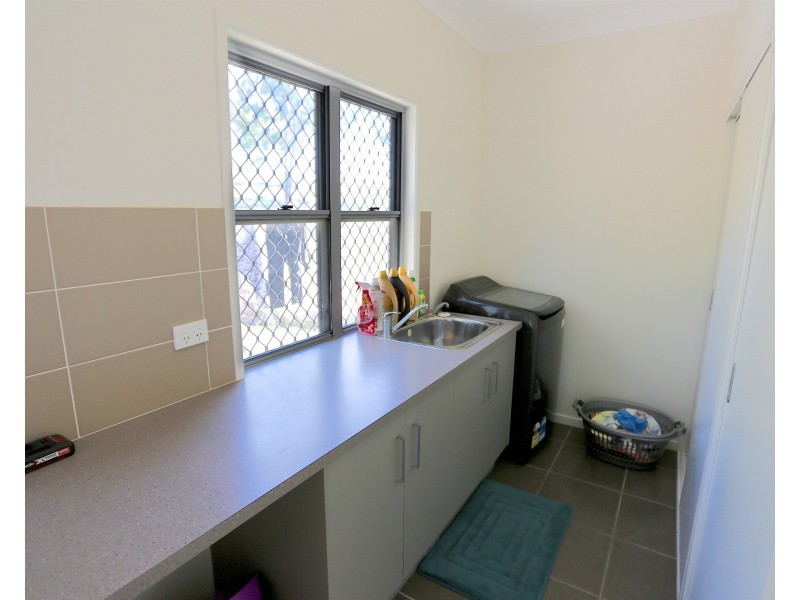 10 Hillside Court, Zilzie QLD 4710